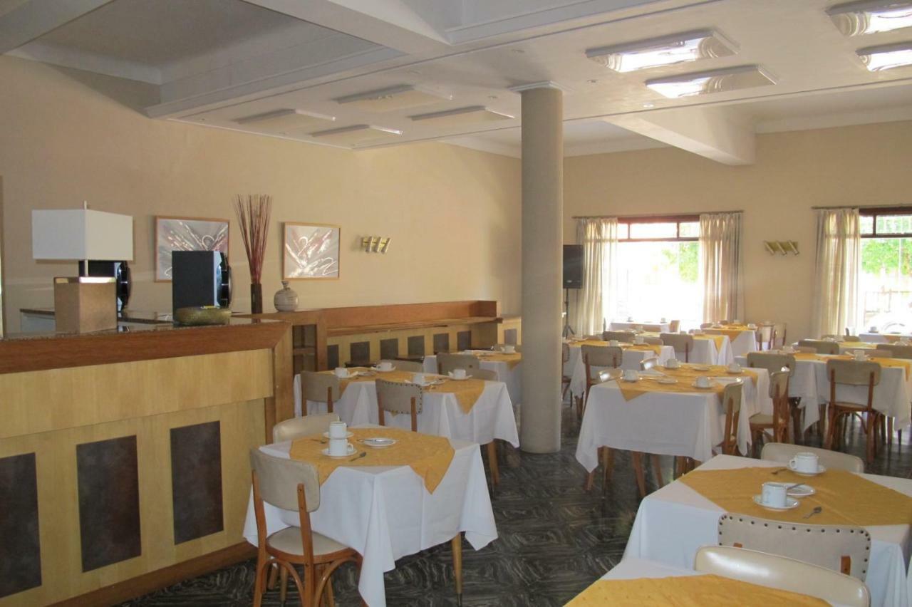 Hotel Emperador Necochea Εξωτερικό φωτογραφία